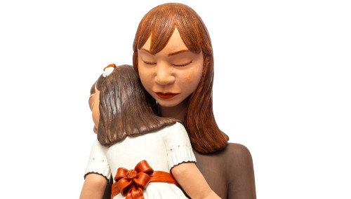 Casa Madre Ana celebra 9 anos com mostra de bonecas históricas