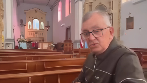 Marido de paciente vai &agrave; Igreja Matriz agradecer ao Hospital Dom Jo&atilde;o Becker